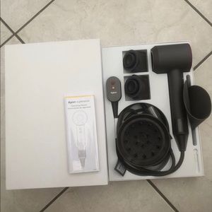 Dyson supersonic hair dryer